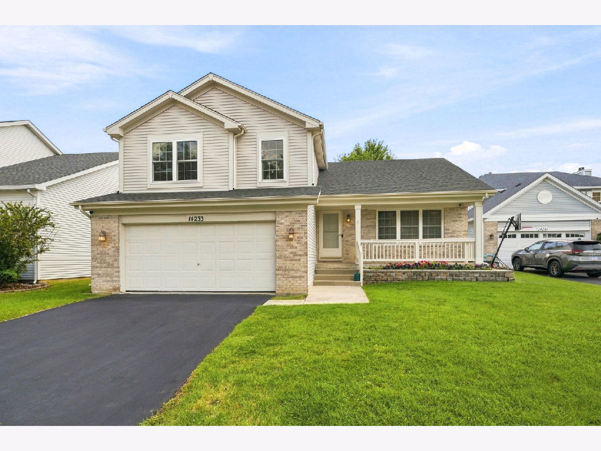 Homes & Townhomes For Sale Lakewood Falls Plainfield Illinois, 14233 Hanford Court