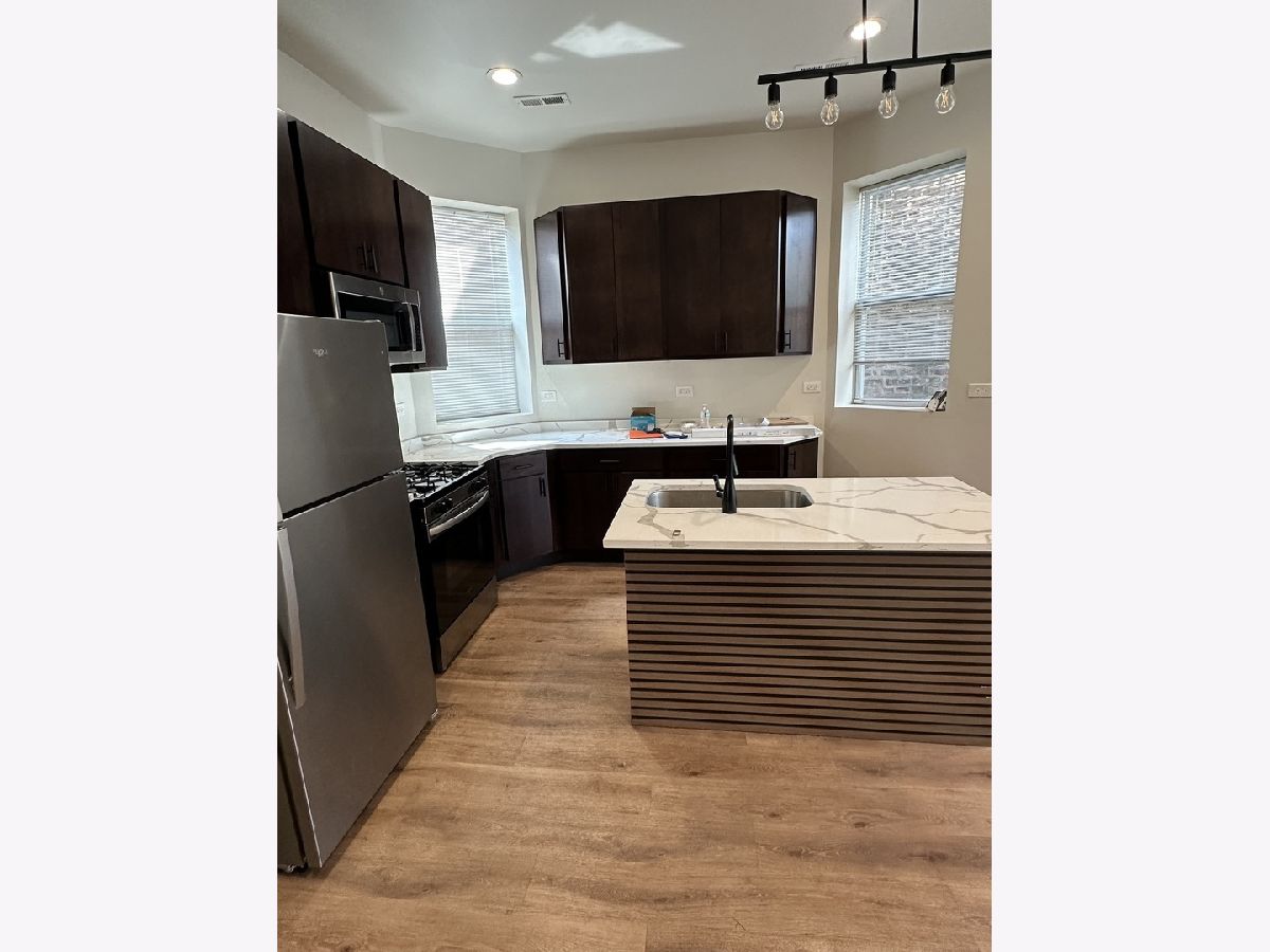  For Rent Chicago Illinois, 6613 Vernon