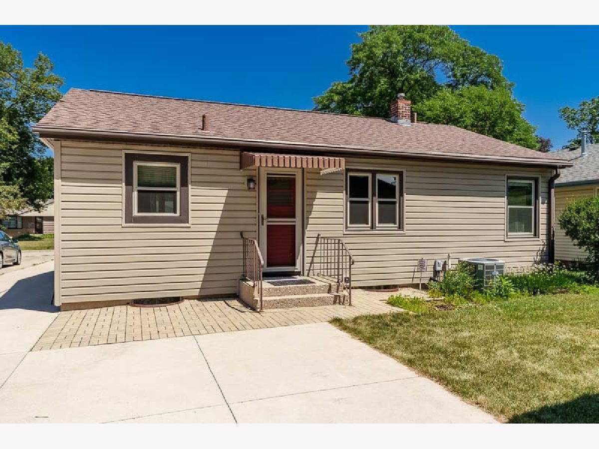  For Sale Rockford Illinois, 2328 Sharon Avenue