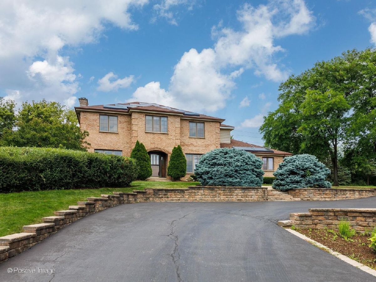  For Sale Hawthorn Woods Illinois, 23 Squire Road