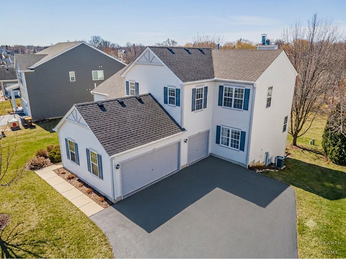  For Sale Woodstock Illinois, 2119 Serenity Lane