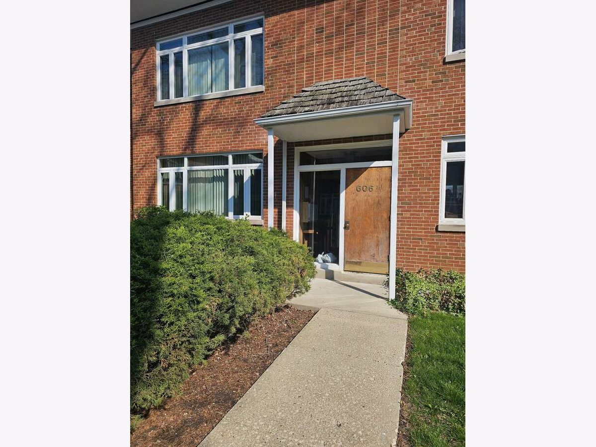  For Rent Glencoe Illinois, 606 Green Bay