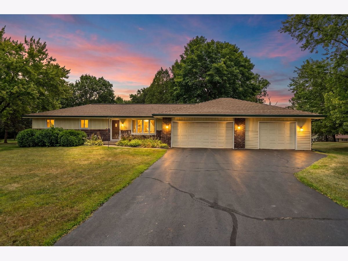  For Sale Roscoe Illinois, 6851 Strong Box Circle
