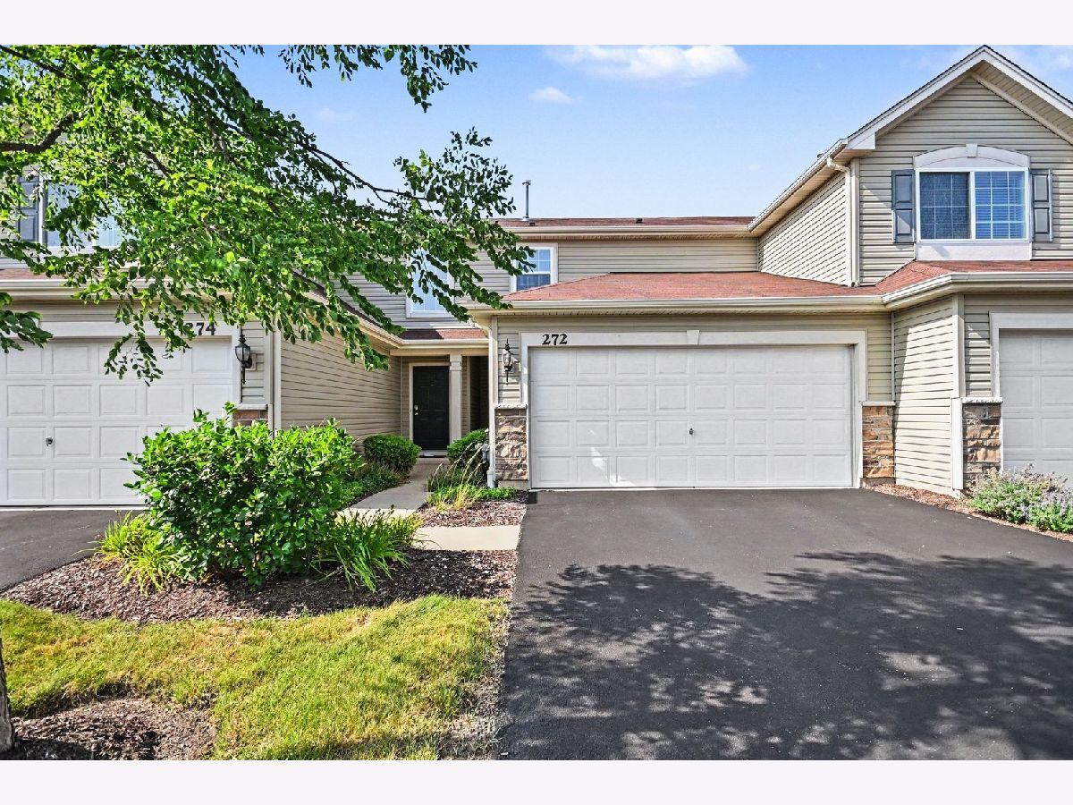  For Sale Woodstock Illinois, 272 Wildmeadow Lane