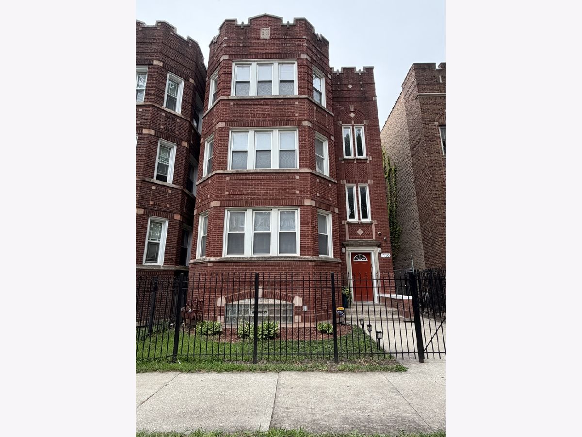  For Rent Chicago Illinois, 7730 Essex