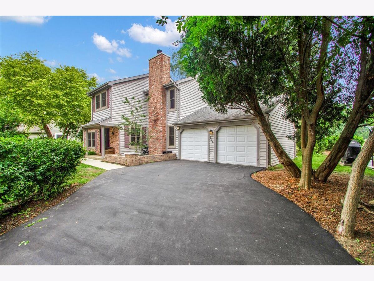 Townhomes & Condos & Homes Sold Heather Ridge Gurnee Illinois