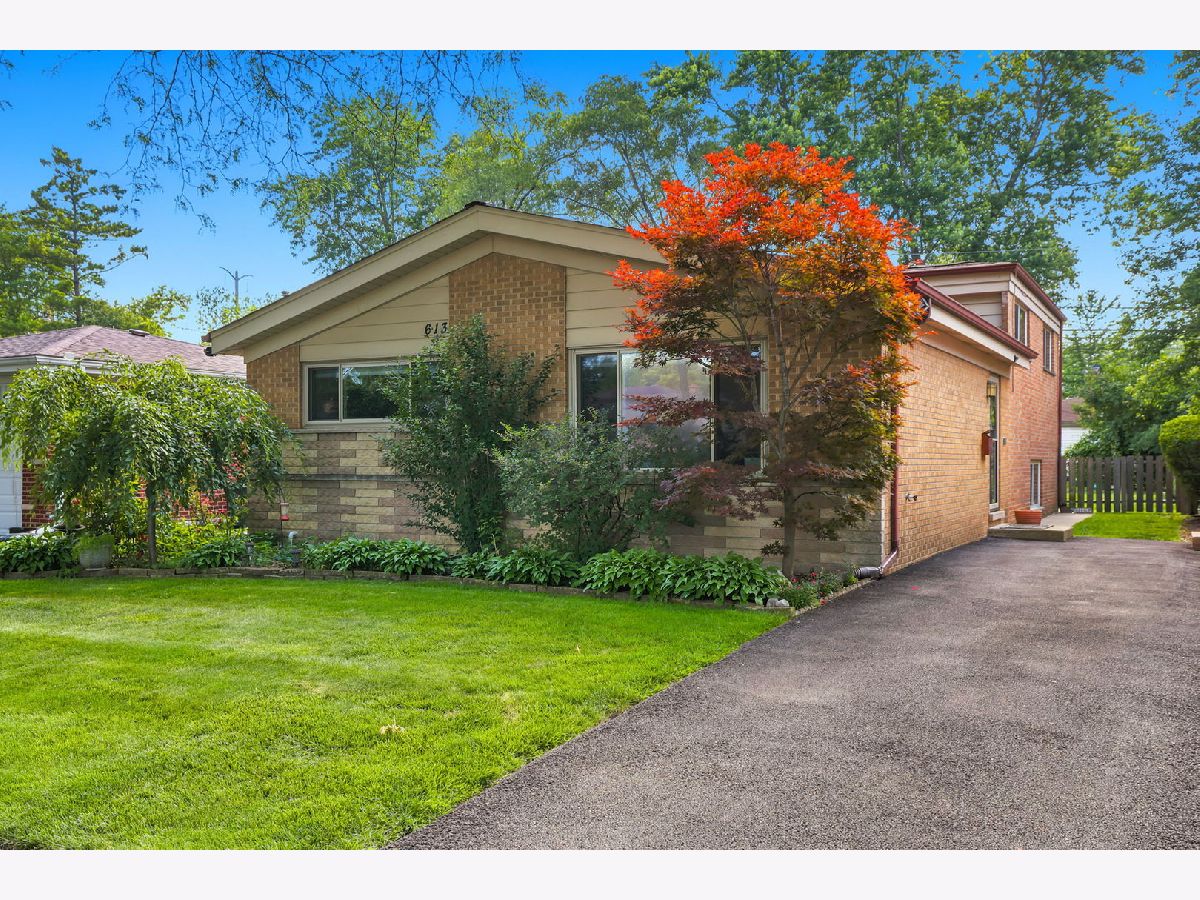  For Rent Wilmette Illinois, 613 Leamington
