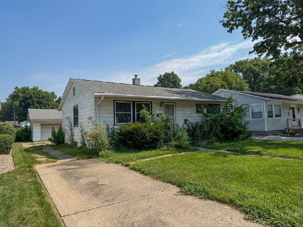  Sold Quincy Illinois, 2015 Maple