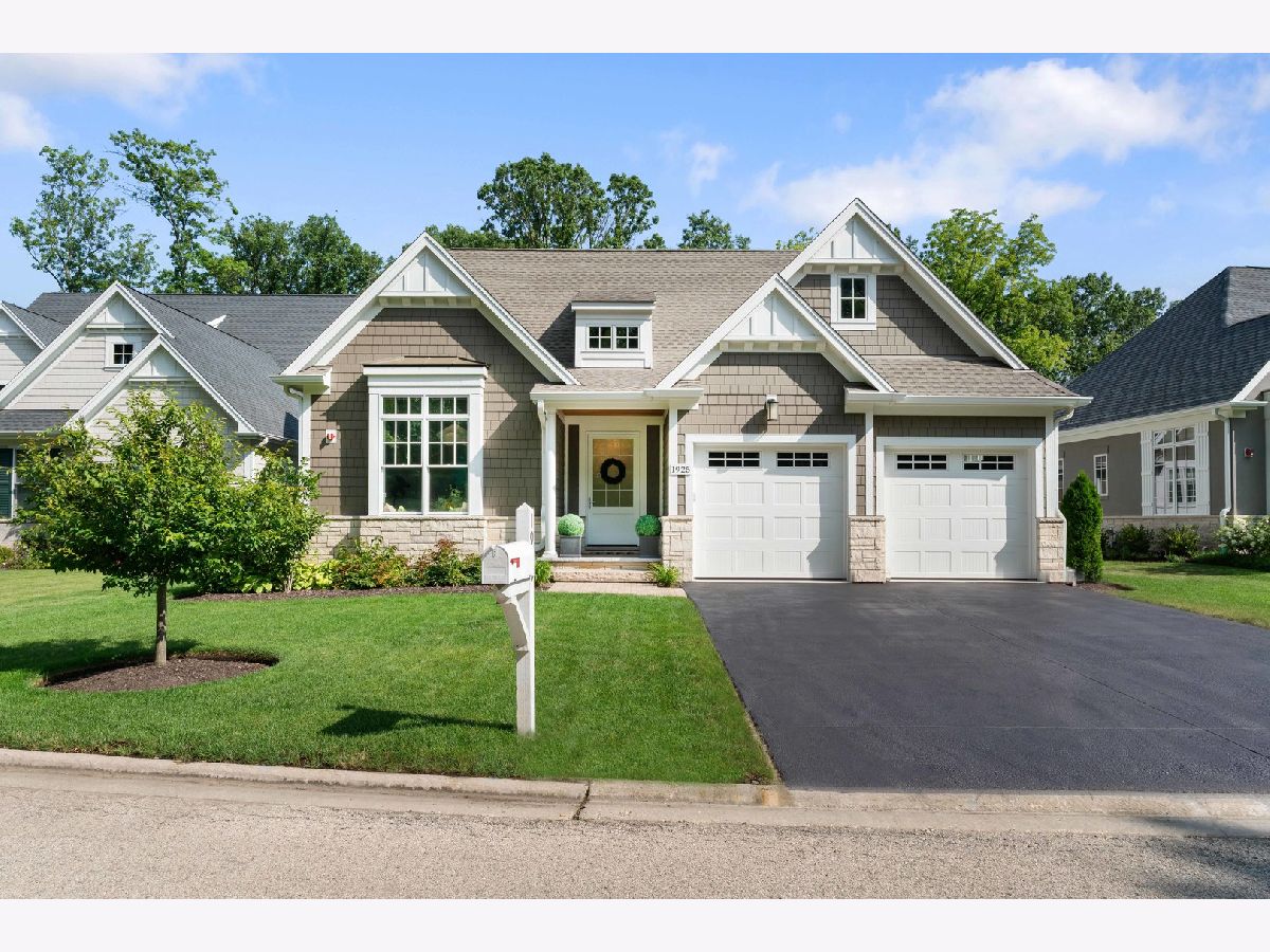 Condominiums & Homes For Sale Amberley Woods Lake Forest Illinois, 1925 Amberley Court