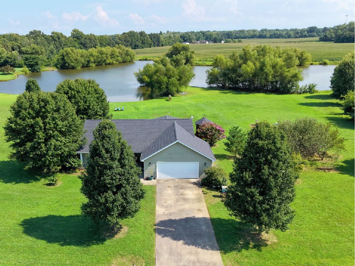  For Sale Murphysboro Illinois, 156 Hanover Lane