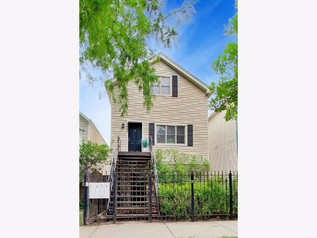  For Sale Chicago Illinois, 2927 Gresham Avenue