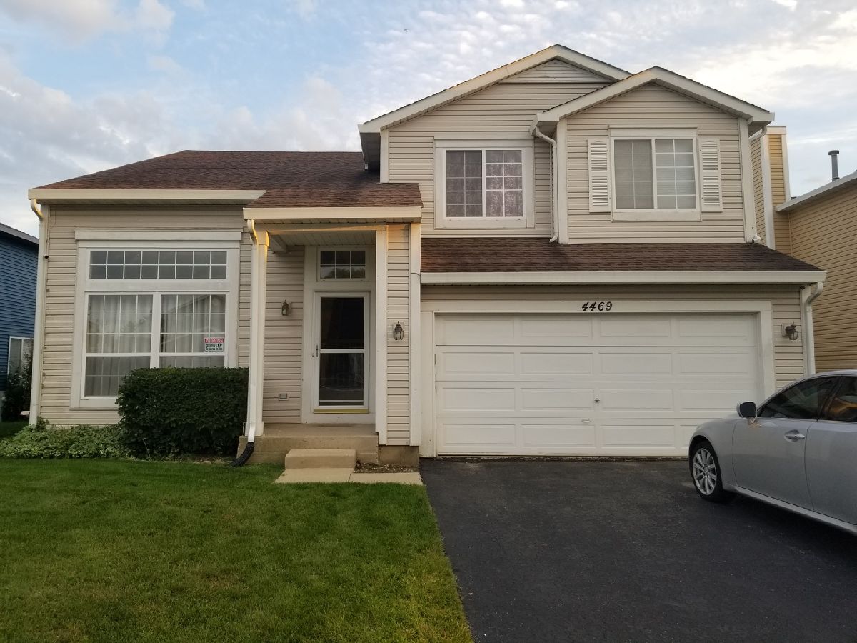  For Rent Waukegan Illinois, 4469 Roundstone