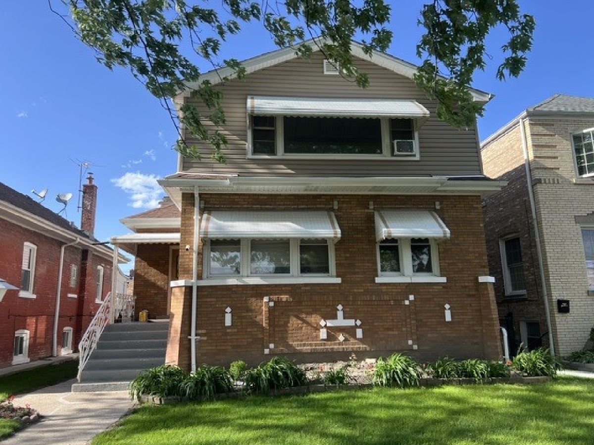  For Sale Chicago Illinois, 7030 Wrightwood Avenue