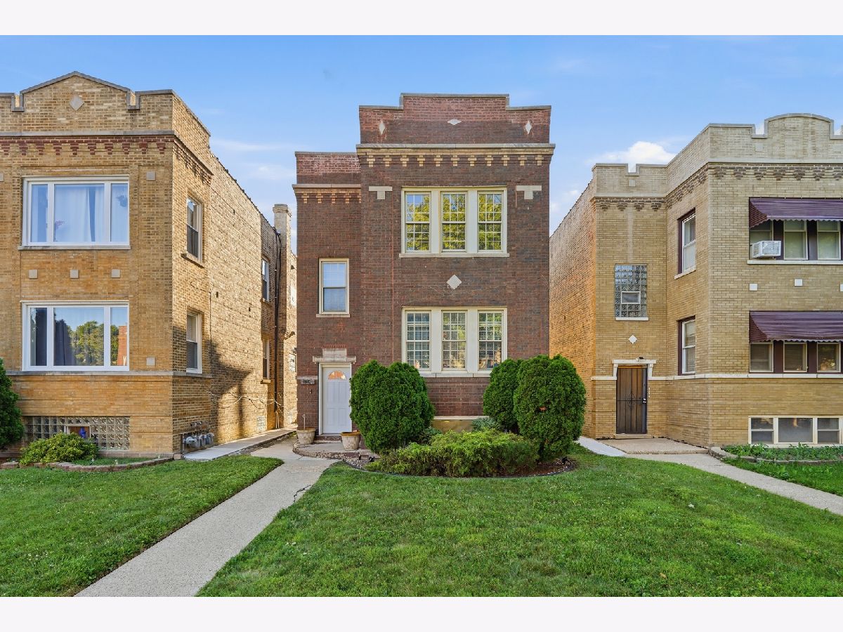  For Sale Chicago Illinois, 1810 Linder Avenue