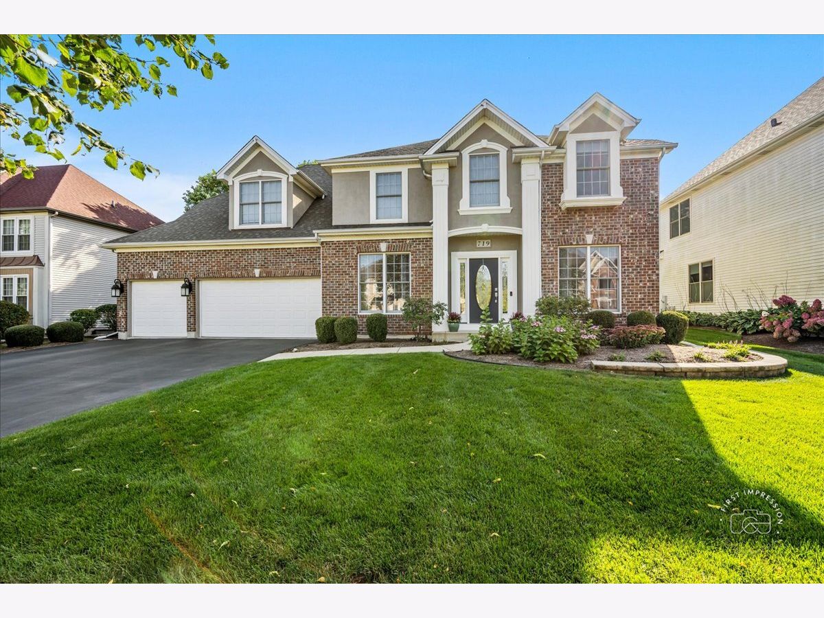  Sold South Elgin Illinois, 719 Chasewood