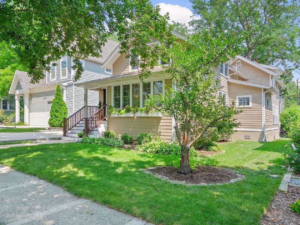  For Sale Downers Grove Illinois, 4641 Prince Street