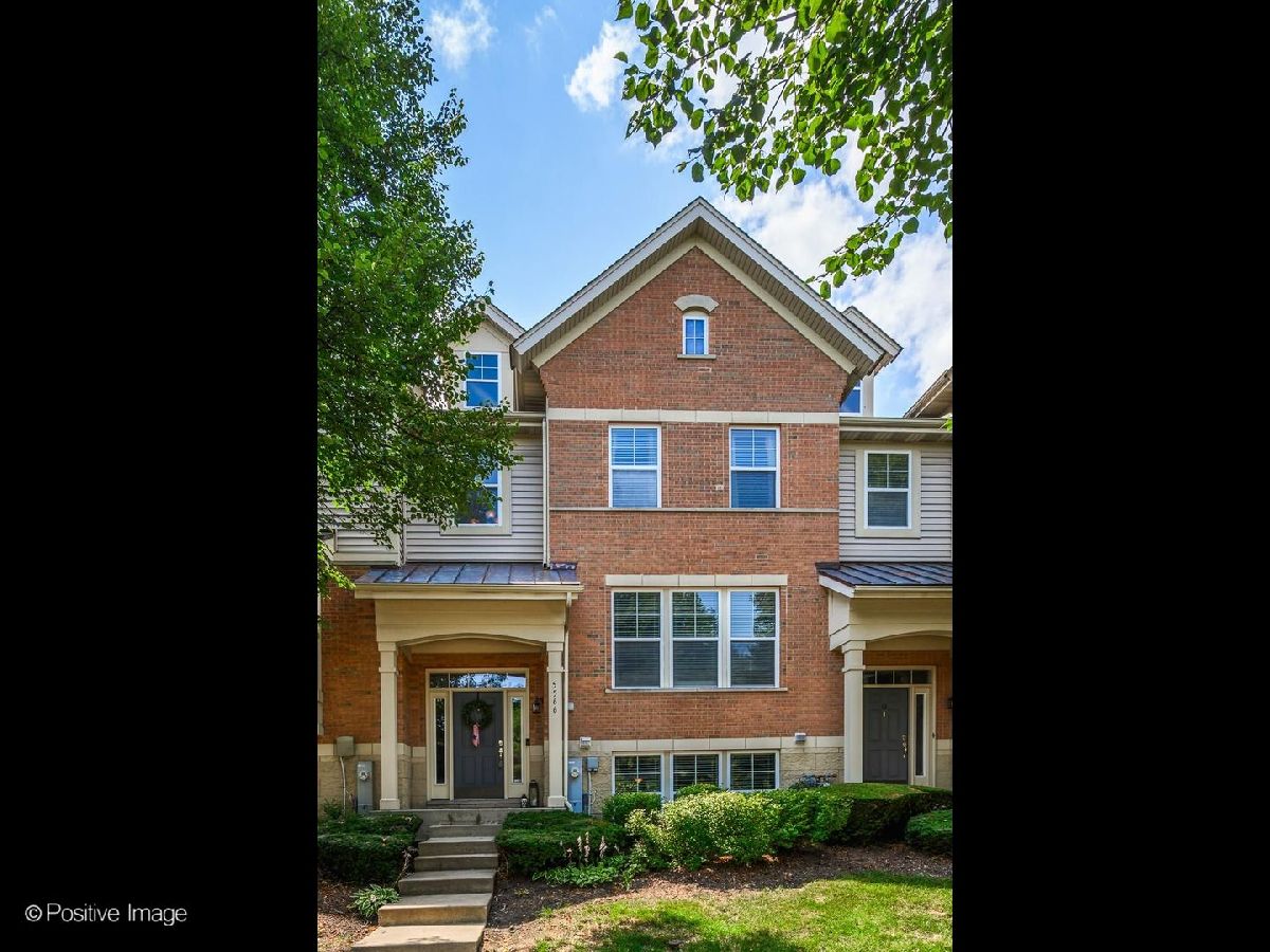  For Sale Hanover Park Illinois, 5566 Cloverdale Road