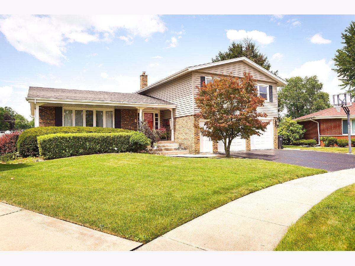  For Sale South Holland Illinois, 16536 Maple Court
