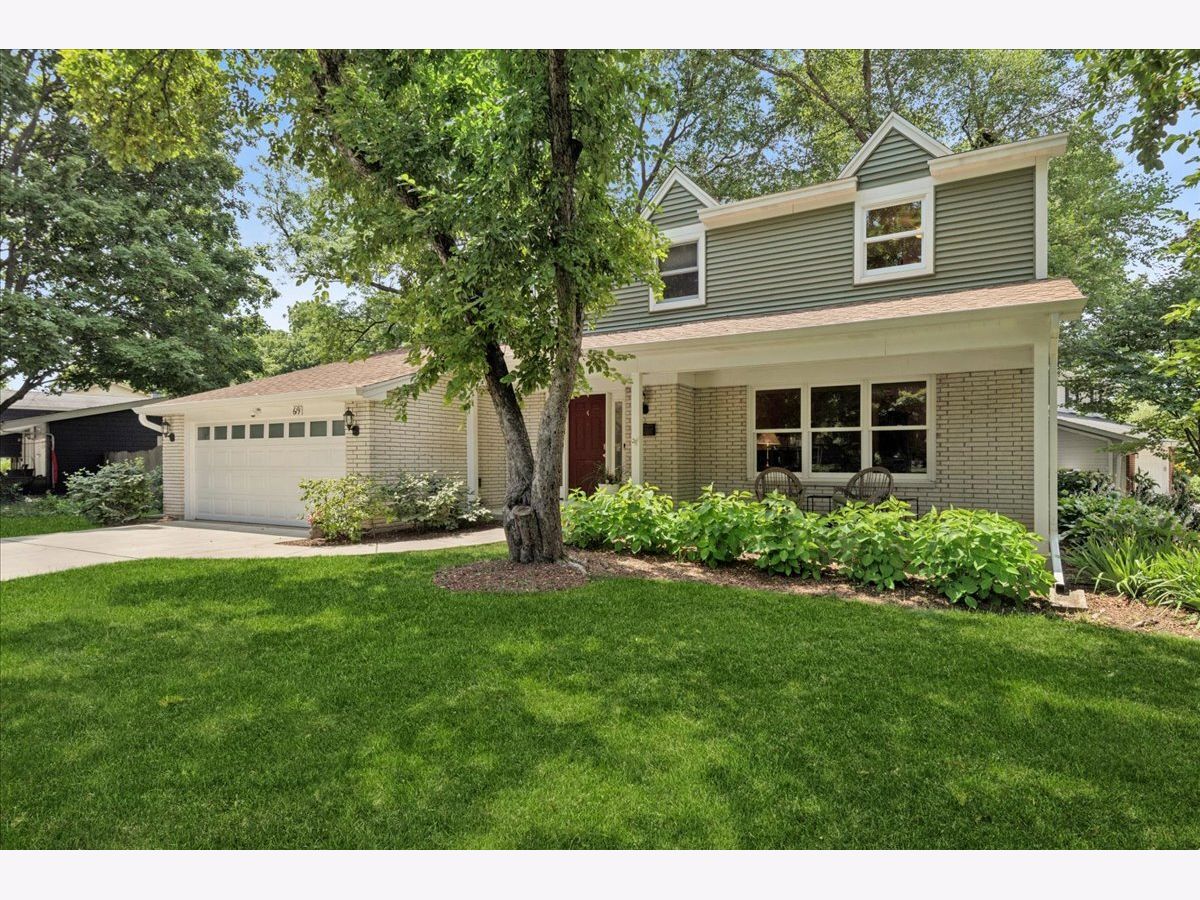  For Sale Libertyville Illinois, 619 Dawes Street