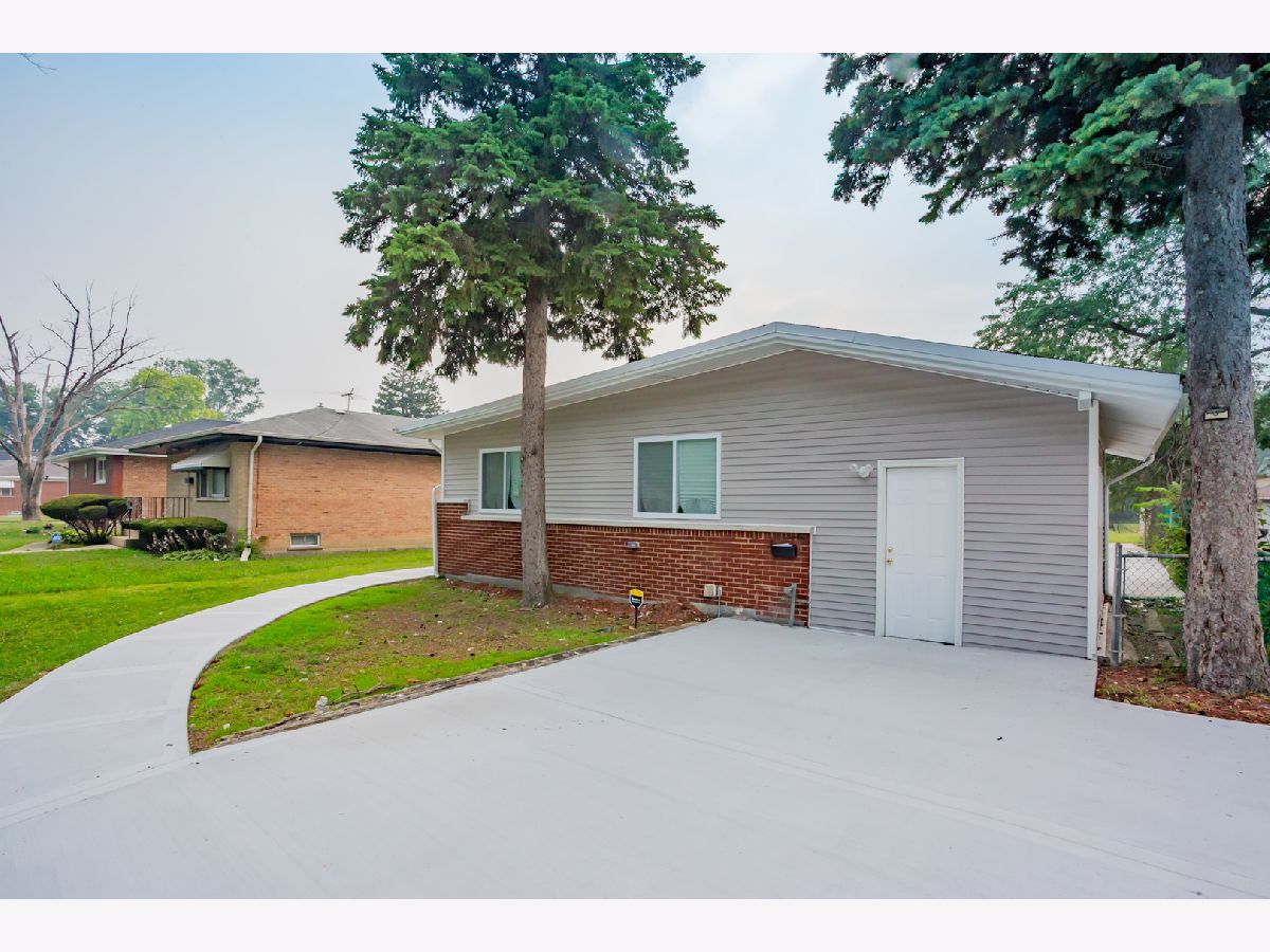  For Sale Harvey Illinois, 14448 Peoria Street