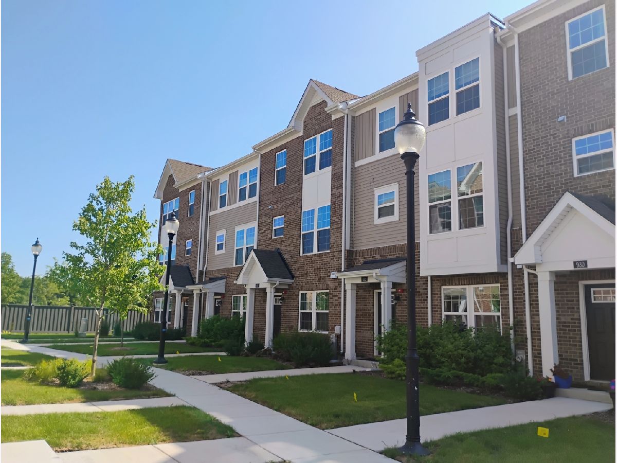  For Rent Wheeling Illinois, 936 Jenkins