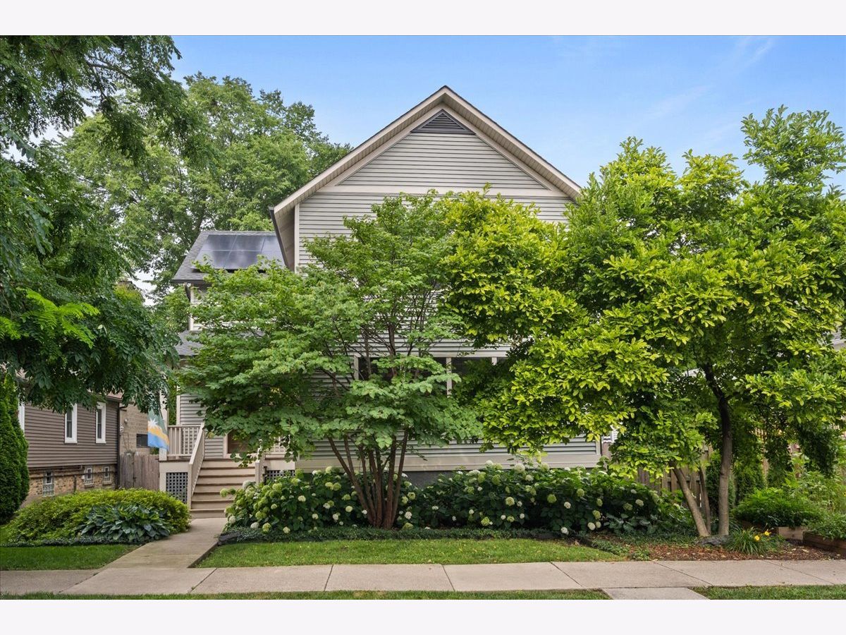  For Sale Evanston Illinois, 1136 Florence Avenue