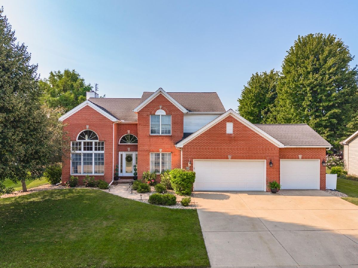  For Sale Bloomington Illinois, 17 Waterside Circle