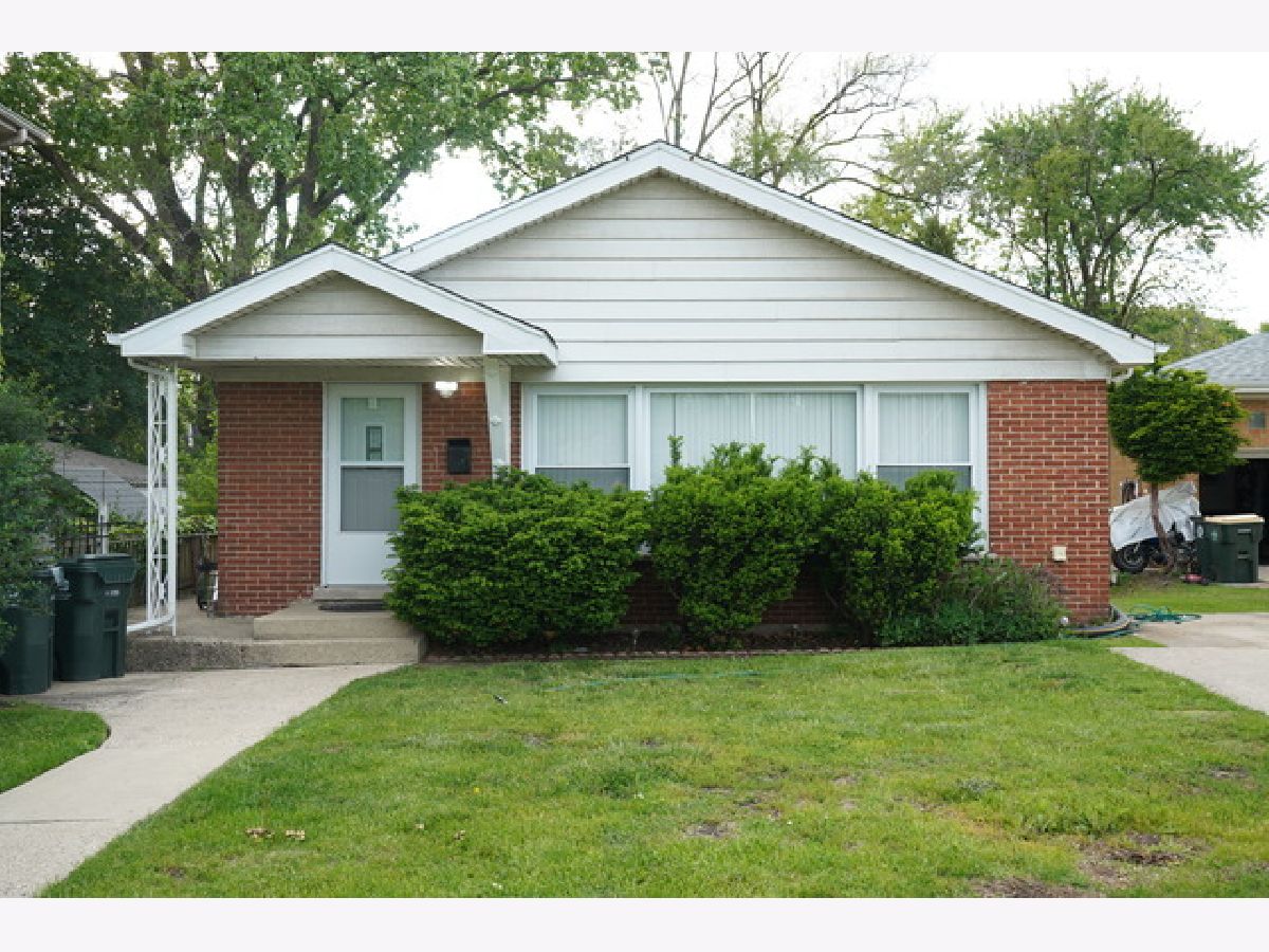  For Rent Morton Grove Illinois, 8660 Frontage