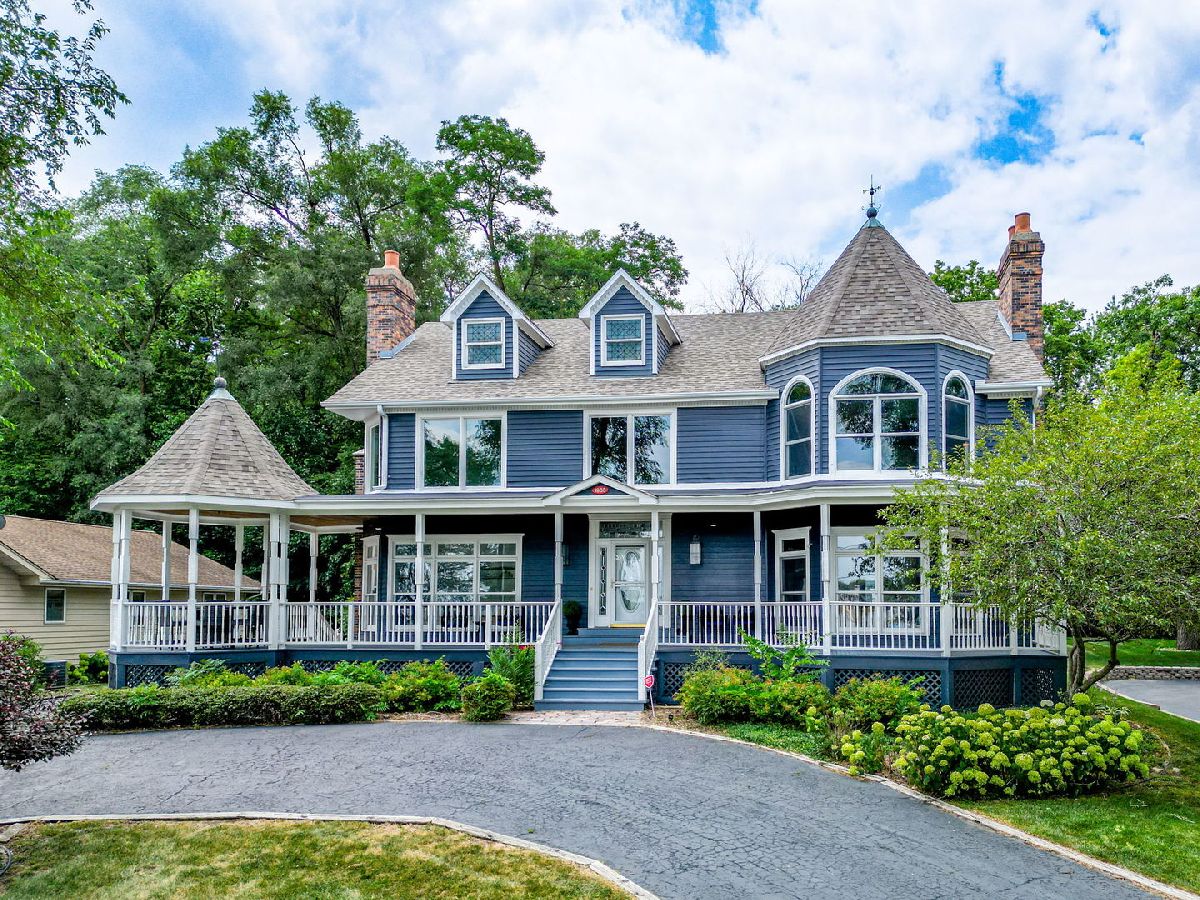  For Sale Fox Lake Illinois, 38 Holly Avenue