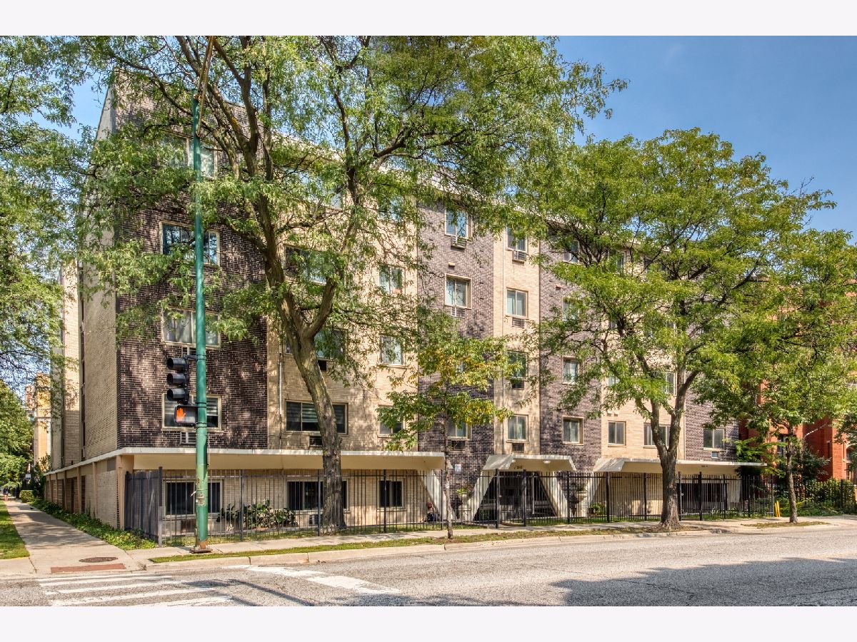  Rented Chicago Illinois, 1060 Hollywood