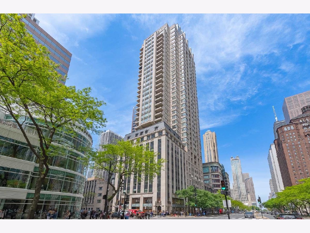  For Sale Chicago Illinois, 118 Erie Street