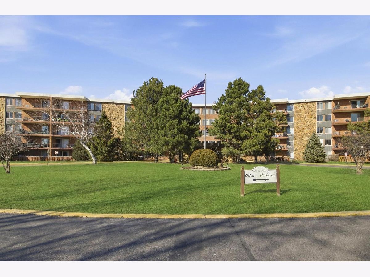  For Rent Prospect Heights Illinois, 16 Old Willow