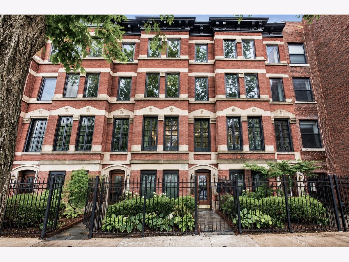  For Sale Chicago Illinois, 319 Webster Avenue