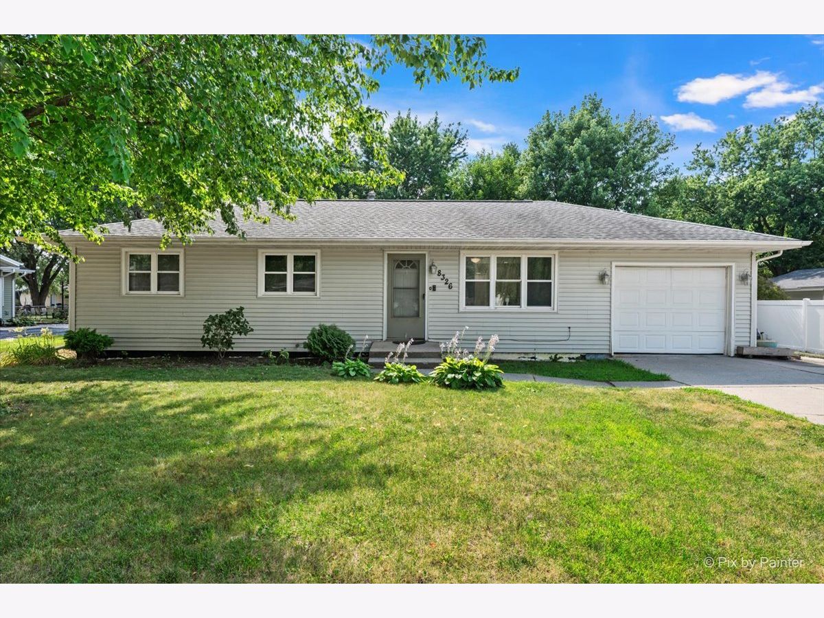  For Sale Machesney Park Illinois, 8326 Mildred Road