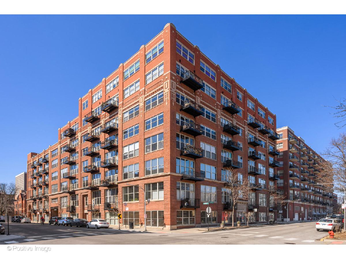  Rented Chicago Illinois, 1500 Monroe