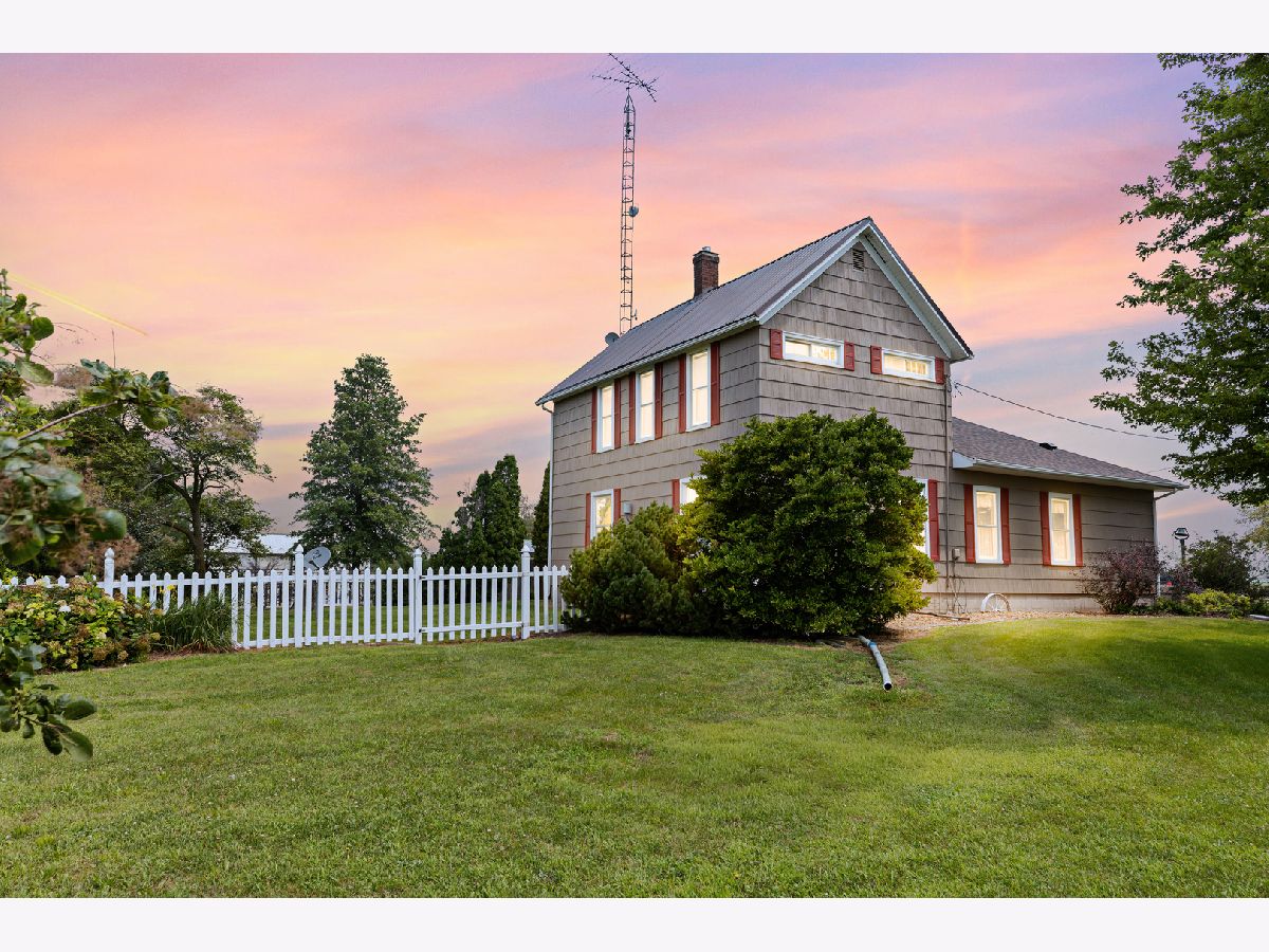  For Sale Onarga Illinois, 1066 1100 North Road