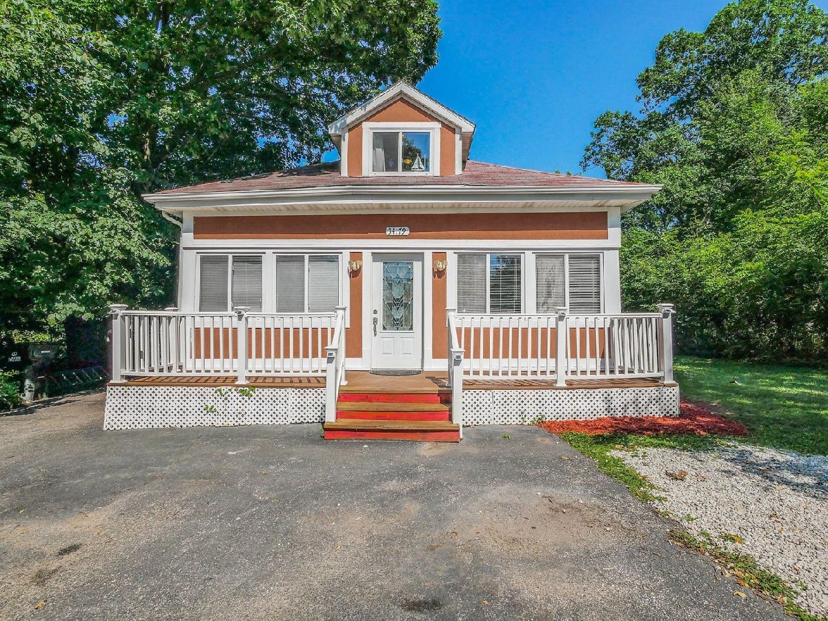  For Sale Round Lake Illinois, 34179 Hainesville Road
