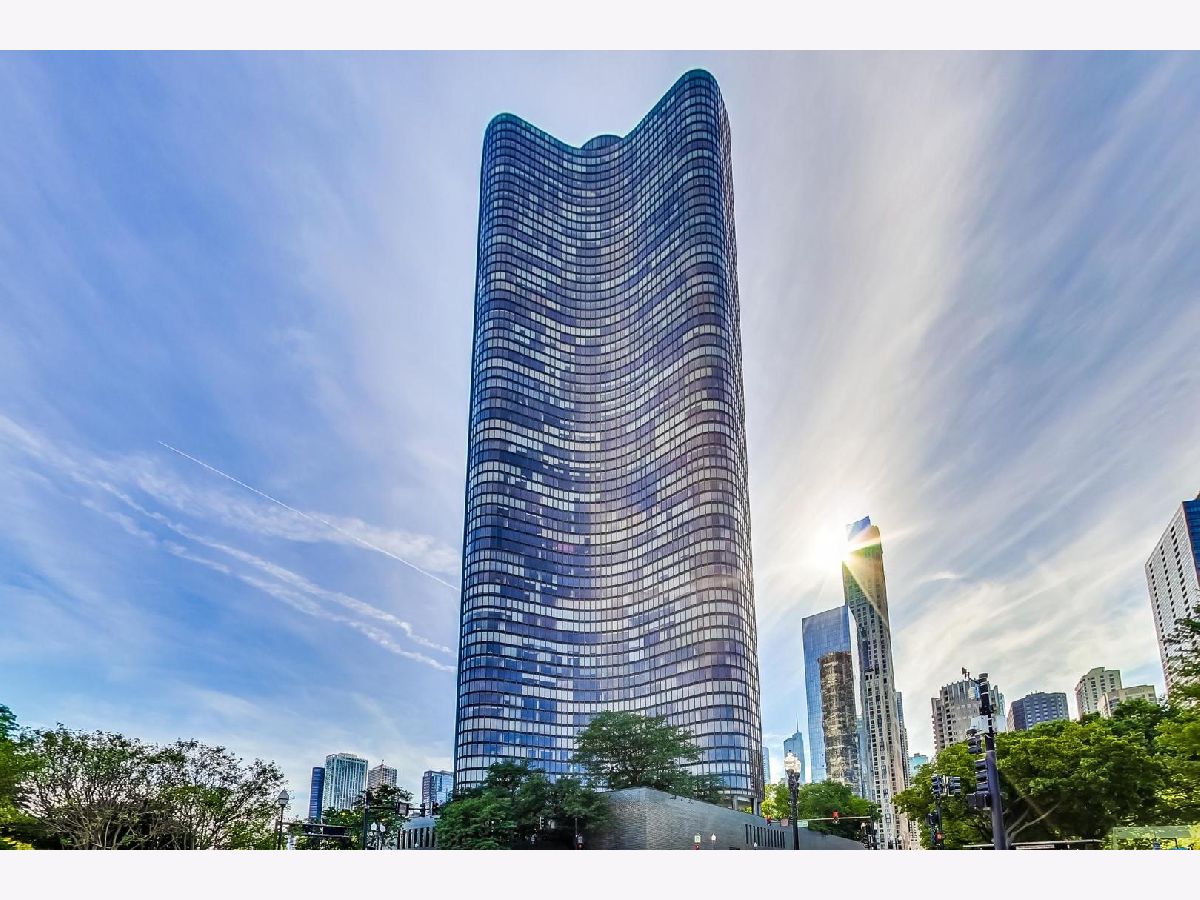  For Sale Chicago Illinois, 505 Lake Shore Drive