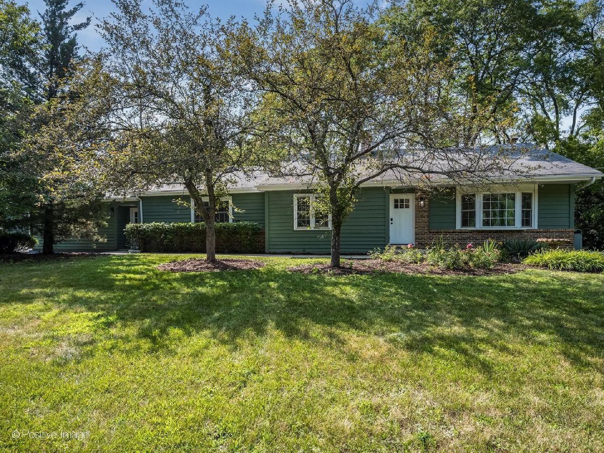  For Sale Mundelein Illinois, 1092 Aberdeen Lane