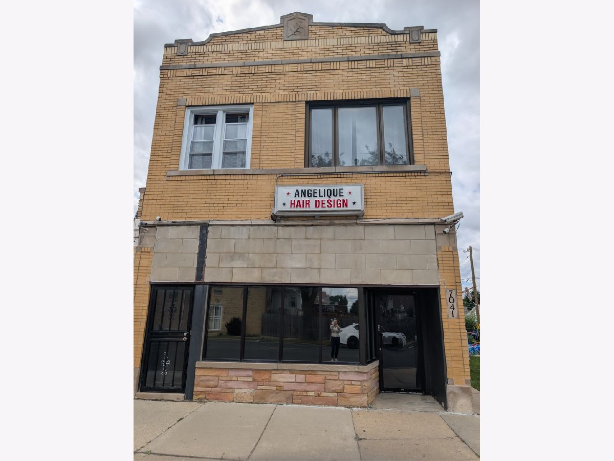  Rented Chicago Illinois, 7041 Addison