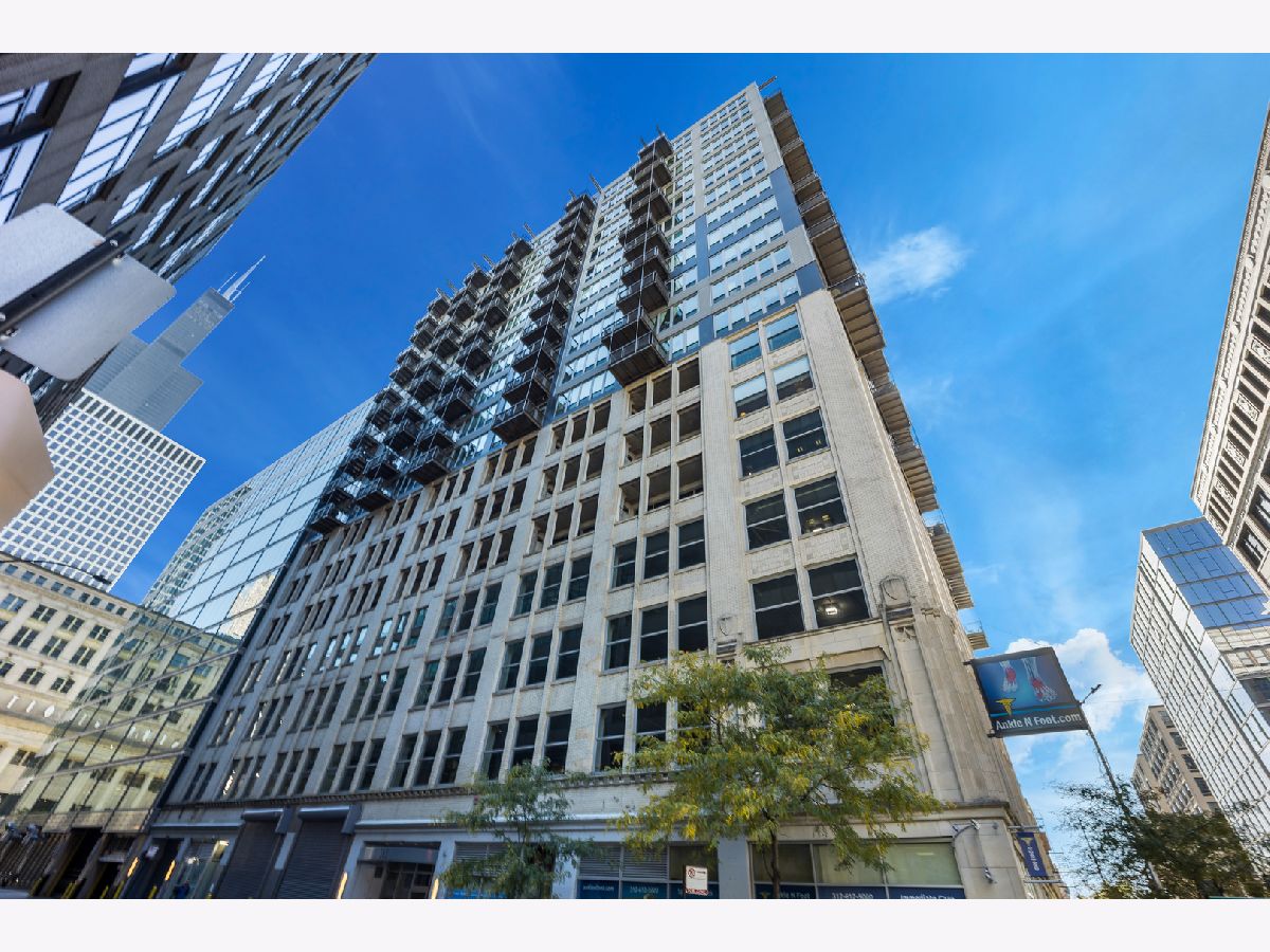 Rented Chicago Illinois, 565 Quincy