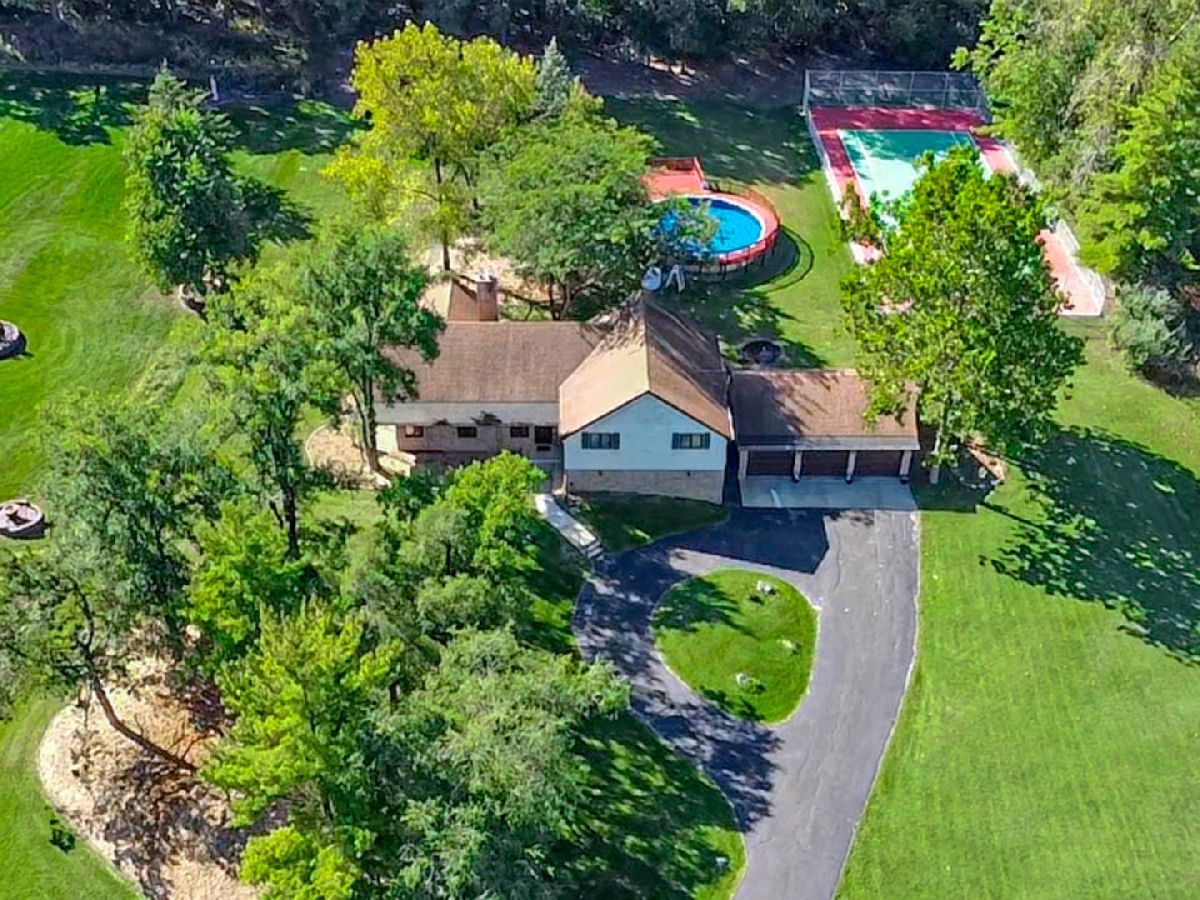  For Sale Crete Illinois, 3317 Buried Oak Drive