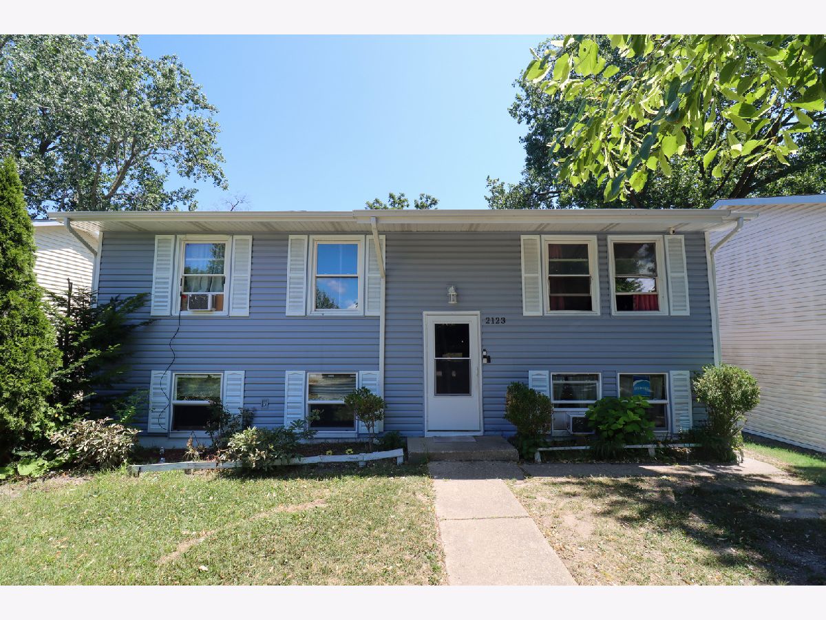  For Sale North Chicago Illinois, 2123 Wallace Avenue
