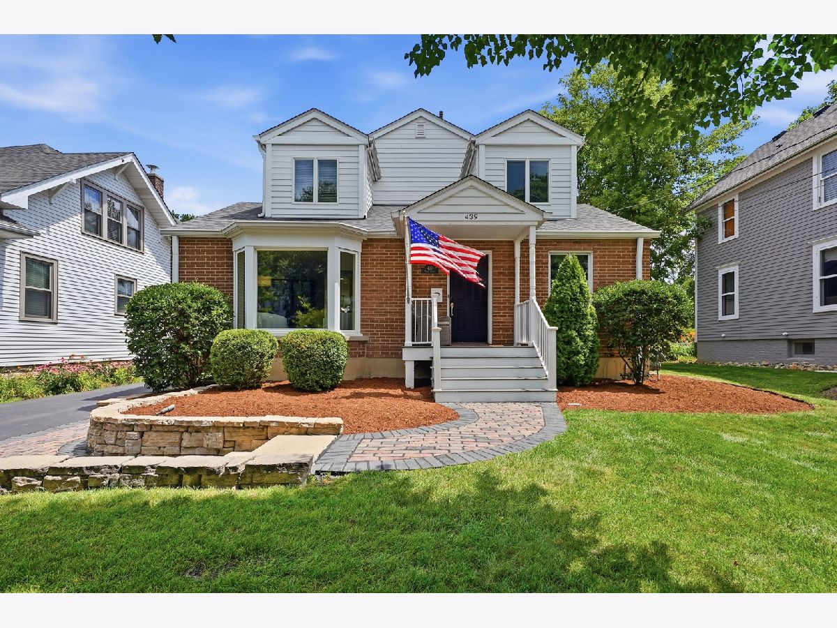  For Sale Barrington Illinois, 439 North Avenue
