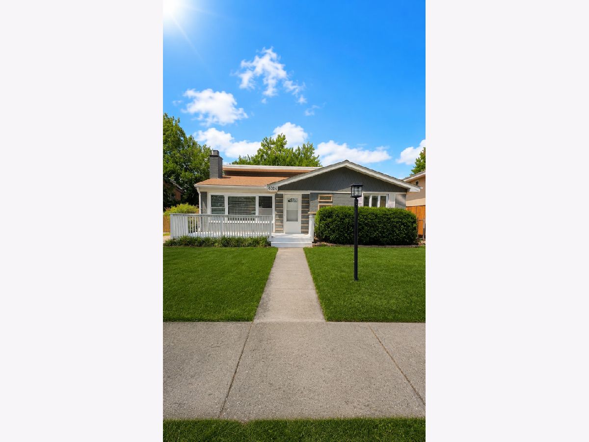  For Sale Oak Lawn Illinois, 4024 106th Street