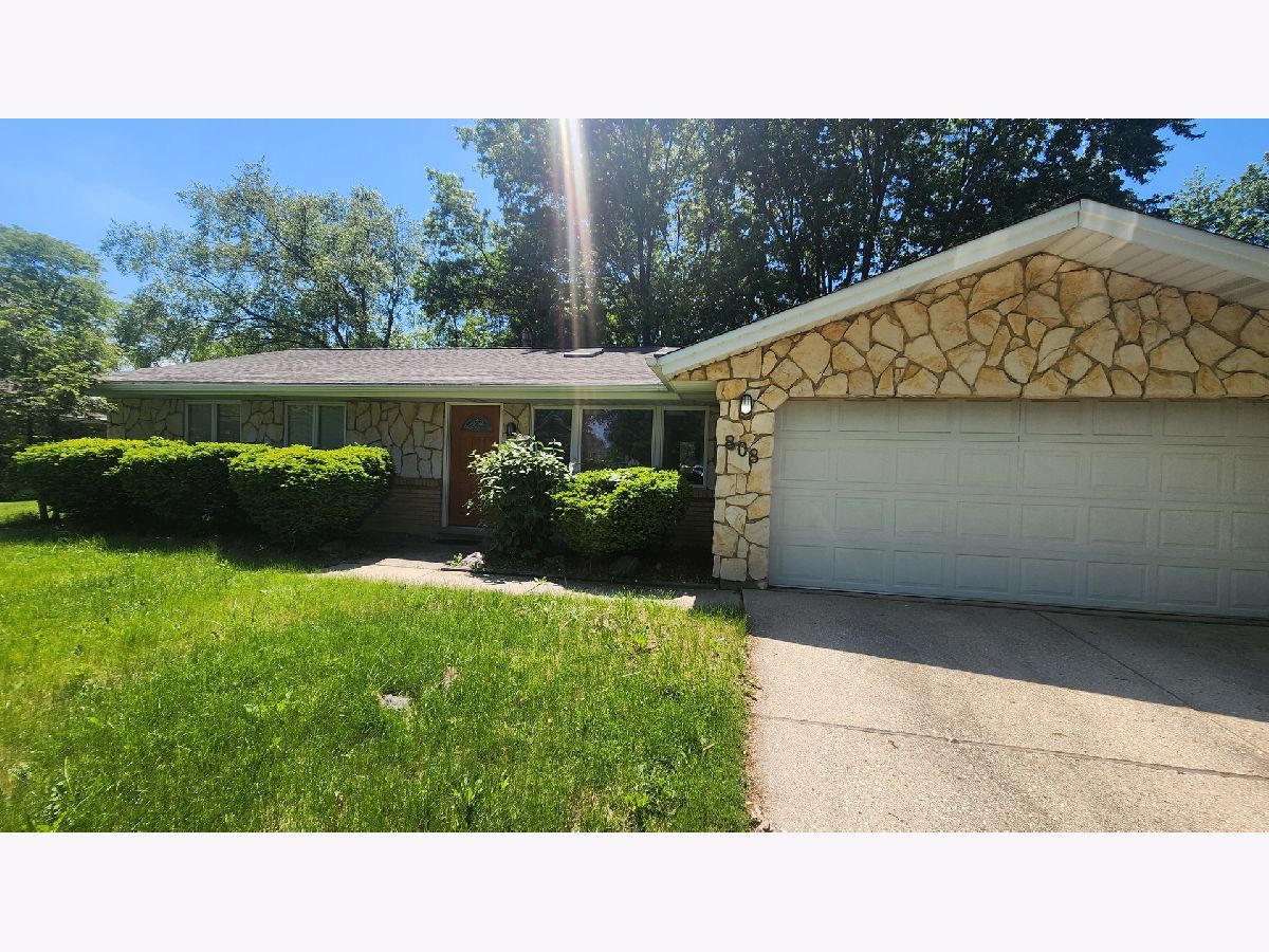 Homes & Condos & Townhomes For Rent Weathersfield Schaumburg Illinois, 808 Cedarcrest