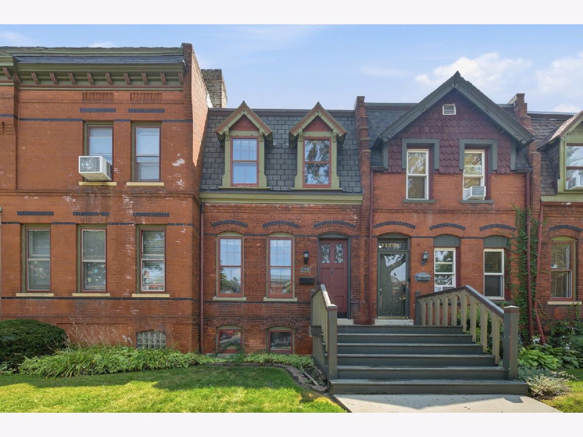  For Sale Chicago Illinois, 11237 Champlain Avenue