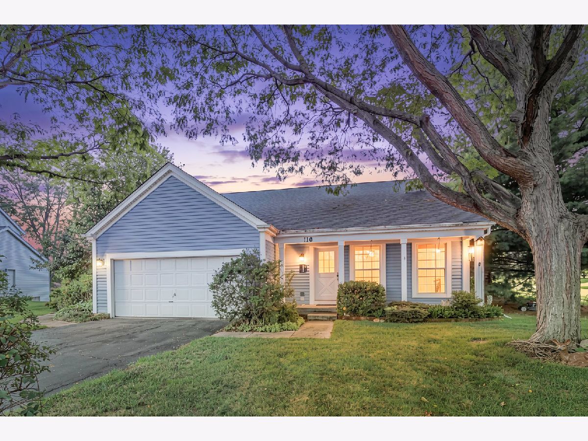  For Sale Carpentersville Illinois, 110 Port Cove