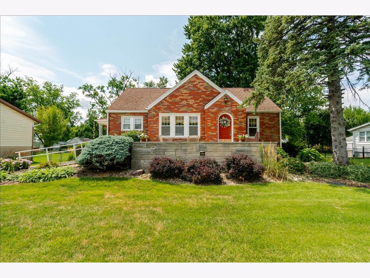  For Sale Washington Illinois, 111 Loren Street
