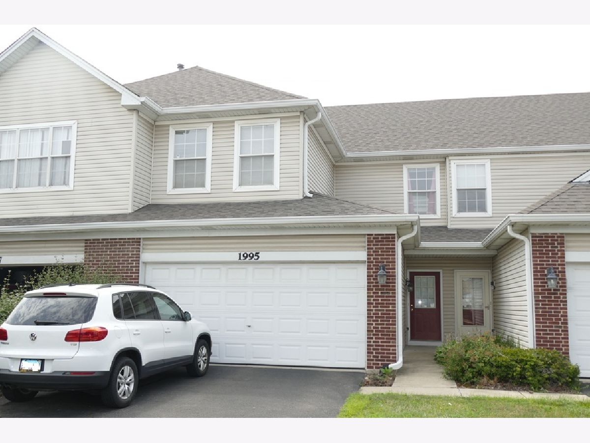  For Rent Naperville Illinois, 1995 Golden Gate